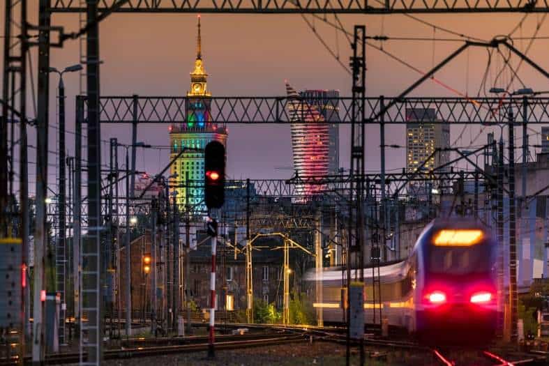A train pulling out of Warsaw