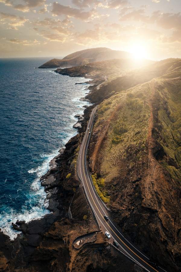 A picturesque highway in Oaha 