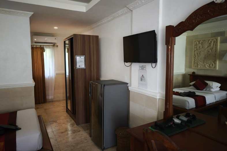 An overview of the room at the Melasti Bali hotel
